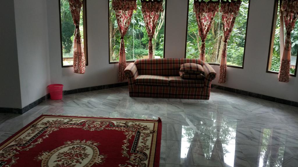 Villa Sabrina Bumi Ciherang Panjaweujan Exterior photo