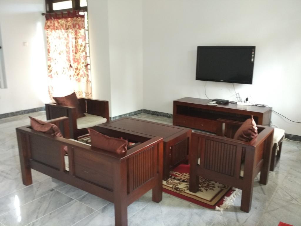 Villa Sabrina Bumi Ciherang Panjaweujan Exterior photo